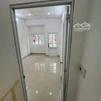(5,18 Tỷ Tl) Nhà Nguyễn Văn Cừ Vị Trí Đẹp..!