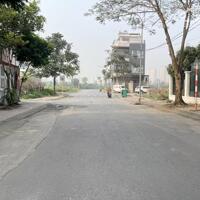Lô góc 122,6m2 đất đấu giá phường Cự Khối - Mặt phố Hoa Động đường rộng 17m, ngay cạnh trường học