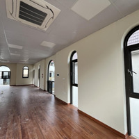 Cho Thuê Văn Phòng Tại Him Lam Vạn Phúc, Diện Tích 90 M2/Tầng Sàn Thông, 3 Mặt Thoáng