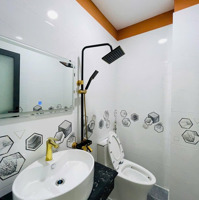 Chỉ 3 Tỷ 450. Bán Nhà 68M² Nguyễn Tri Phương Xây 1 Trệt 2 Lầu. Gần Dh Kinh Tế, Hẻm 6M. Sổ Riêng