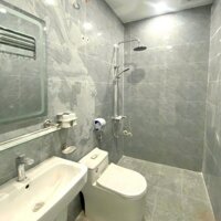 Ngõ 225 nhà 4 tầng Ngô Gia Tự (còn lô góc)