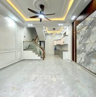 Ngõ 225 nhà 4 tầng Ngô Gia Tự (còn lô góc)