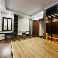 Đội Cấn 6 Tầng Thang Máy
 Diện Tích: 36M2 - Mt4.6M - Chỉ 7.9 Tỷ Trung Tâm Quận Ba Đình, Ngõ Nông Thông Rộ