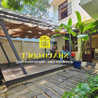 Cho Thuê Biệt Thự Sân Vườn - Thảo Điền _Q2
Dt : 15X15 (1 Trệt, 1 Lầu) Tầng Trệt Trống Suốt