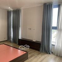 Bán Căn 3 Pn, Diện Tích 107,6 M2, Tầng Trung, View Đẹp, Bàn Giao Nhà Ngay, Có Slot Để Xe Ô Tô