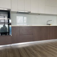 Bán Căn 3 Pn, Diện Tích 107,6 M2, Tầng Trung, View Đẹp, Bàn Giao Nhà Ngay, Có Slot Để Xe Ô Tô