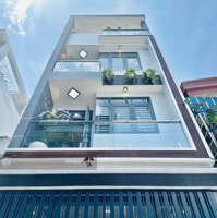 Bán Nhà 2 Lầu Giá Bán 2 Tỷ 800 Đường Lê Hồng Phong, P2 Quận 5.Diện Tích40M2. Sổ Riêng. Liên Hệ: 0902631003 Quỳnh