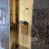 Chính Chủ Cho Thuê Luôn Nhà Mới, Lô Góc, Thang Máy, 113M2, 4T; Vp, Nhà Hàng, Kd, Giảng Võ - 45 Tr