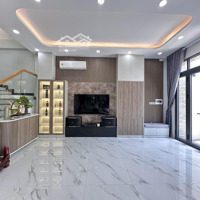 Bán Villa Nhà Vườn Cao Cấp Ngay Trung Tâm Phường 6 Tp. Mỹ Tho
Không Gian Nghỉ Dưỡng Giữa Lòng Phố