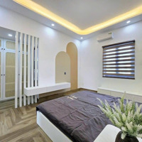 Chuyển Công Tác Nên Bán Gấp Siêu Phẩm 3 Pn, 4 Vệ Sinh, Đường Cmt8, Phường 11, Quận 3, Tp Hcm, Shr