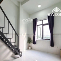 Sắp Trống Căn Gác Cửa Sổ Mặt Tiền Lớn Full Nội Thất