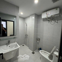Cho Thuê Nhà Riêng 75M* 6 Tầng, Thang Máy, Phố Lê Đại Hành, Hai Bà Trưng, Giá Bán 45 Triệu.