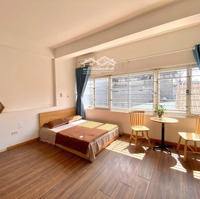 Phòng 40M2 Cửa Sổ Lớn Khuất Bếp, Khoá Vân Tay Full Nội Thất, Phan Xích Long, Phú Nhuận, Giáp Q1, Q1