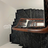 Bán Nhà Riêng Tại Phố Trạm, 8,9 Tỷ, 70M2, 4 Phòng Ngủ 4 Vệ Sinh Long Biên, Hà Nội