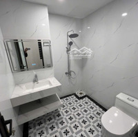 Bán Nhà Riêng Tại Phố Trạm, 8,9 Tỷ, 70M2, 4 Phòng Ngủ 4 Vệ Sinh Long Biên, Hà Nội