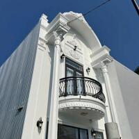 Bán nhà 2 tầng Tân Cổ Điển Full nội thất Kiệt ôtô 112 Thích Thịnh Khiết, phường Thủy Xuân, TP Huế