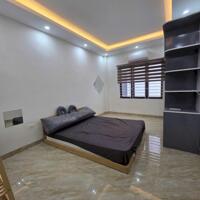 Bán nhà phố Thái Thịnh xây mới 5 tầng - Lô góc trước nhà rộng 3m