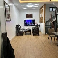 Bán Nhà Dân Xây Kiên Cố Phố Trương Định, Nhỉnh 5Tỷ.