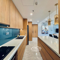 Bán Căn Hộ Midtown M8 Phú Mỹ Hưng Lầu 15 Căn Góc