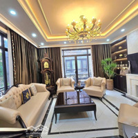 17 Tỷ Nhỉnh Có Toà Nhà Đẹp Phố Ng Chí Thanh - 6 Tầng * 45M2, Gara Ôtô - 2 Thoáng