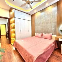 Hiếm 4 Tỷ Nhỉnh 33 M2 Âu Cơ , Full Nội Thất, Lh E 0363792097 , Khu Vực Thoáng Đẹp Ngõ Thông