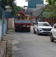Bán Đất Tặng Nhà Lô Góc , Cách Đường Hoàng Văn Thái 50M , Ô Tải Thông