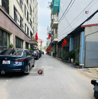 Pl Q. Đội Lai Xá, 82M²-4T, Ôtô Tránh 2 Thoáng, View Hồ Tuyệt Đẹp, Giá Bán 10.3Tỷ