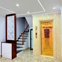 Nhà Trung Kính xây mới 6 tầng thang máy,  DT 42m nhỉnh 10 tỷ