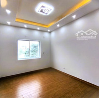 Bán Căn Hộ 2 Phòng Ngủ86M2 Nhà Mới Đẹp - Đối Diện Công Viên Hòa Bình