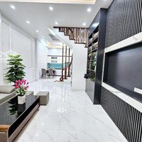 Siêu Phẩm Cầu Giấy - Lô Góc - 7 Phòng Rộng - Ở Hay Ch0 Thuê Đều Ổn - Tiện Ích Bạt Ngàn