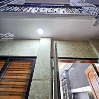 Siêu Phẩm Cầu Giấy - Lô Góc - 7 Phòng Rộng - Ở Hay Ch0 Thuê Đều Ổn - Tiện Ích Bạt Ngàn