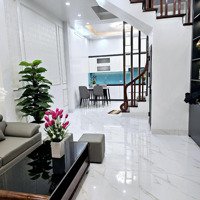 Siêu Phẩm Cầu Giấy - Lô Góc - 7 Phòng Rộng - Ở Hay Ch0 Thuê Đều Ổn - Tiện Ích Bạt Ngàn
