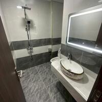 Bán Nhà Giang Biên, Long Biên 36m2, 6T, giá 7,5 tỷ ( ô tô vào nhà)