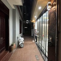 Bán Gấp Nhà Riêng 40M2 Pháo Đài Láng, Ô Tô Gần, Đi Bộ Ra Láng.