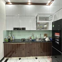 Bán Gấp Nhà Riêng 40M2 Pháo Đài Láng, Ô Tô Gần, Đi Bộ Ra Láng.