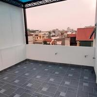Chủ gửi bán căn nhà riêng Phúc Lợi 30,5m2 5 tầng 3PN oto đỗ cửa giá 5,3 tỷ(Bao thuế phí).