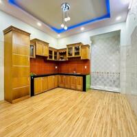 Bán nhà DT 50m2.Giá 5,2 tỷ Tại Thoại Ngọc Hầu, Phú Thạnh, Tân Phú. Xây 3 lầu, gần ngã 4 Bốn xã