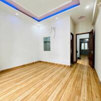 Bán nhà DT 50m2.Giá 5,2 tỷ Tại Thoại Ngọc Hầu, Phú Thạnh, Tân Phú. Xây 3 lầu, gần ngã 4 Bốn xã