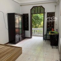 Bán Nhà Ngọc Khánh 60M2 - 3 Tầng Dân Xây - Ô Tô Vào Nhà - Lô Góc - Nhỉnh 13 Tỷ