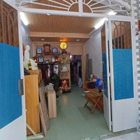 Bán Nhà Xóm Chiếu Quận 4 - 3 Tầng - 30M2 - Chỉ 3 Tỷ