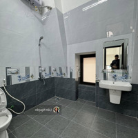 Bán Tòa Văn Phòng Mặt Phố Trường Chinh, 80M2, 8 Tầng, Giá Bán 40 Tỷ, Mới Đẹp, Kinh Doanh Đỉnh