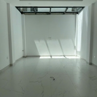 Cho Thuê Nhà Phốmặt Tiềncao Đức Lân Q2,Có Thể Làm Vp Và Ở,Diện Tích4X20M, Nhà Mới Ht Đầy Đủ, Giá 56 Triệu/Tháng