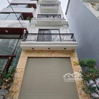 Bán Gấp Nhà Liễu Giai, Gần Hồ Tây, 2 Thoáng, Sân Rộng, Full Nội Thất, Thang Máy, 46M2*6T