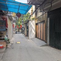 Bán Toà Apartment Ngõ 218 Lạc Long Quân Thông Sang Hồ Tây Không Gian Đẹp Thang Máy ,Gara Oto 34Ty