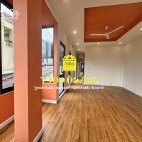 Bán Nhà Phố Đường Oto P.thảo Điền - Q2
Cạnh Hoàng Anh Gia Lai Và Xuân Thủy Dt:5X30 Nở Hậu 9M