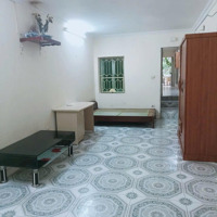 Chủ Nhà Cần Bán Gấp Căn Hộtập Thể Tầng 2 Vĩnh Hồ - Trung Tâm Đống Đa - Tiện Ích Đầy Đủ Cho Người