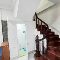 Bán Nhà Nguyễn Hoàng - 6 Tầng- Mỗi Tầng 2 Ngủ Phù Hợp Để Ở Kết Hợp Cho Thuê.