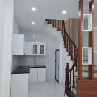 Cho Thuê Nhà Riêng Tại Ngõ 38/37 Đường Xuân La, 12 Triệu, 35 M2, View Đẹp Uy Tín