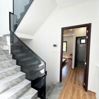 Bán nhà 3 tầng mới xây – full nội thất – cách biển chỉ 600m