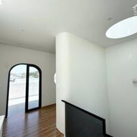 Bán nhà 3 tầng mới xây – full nội thất – cách biển chỉ 600m